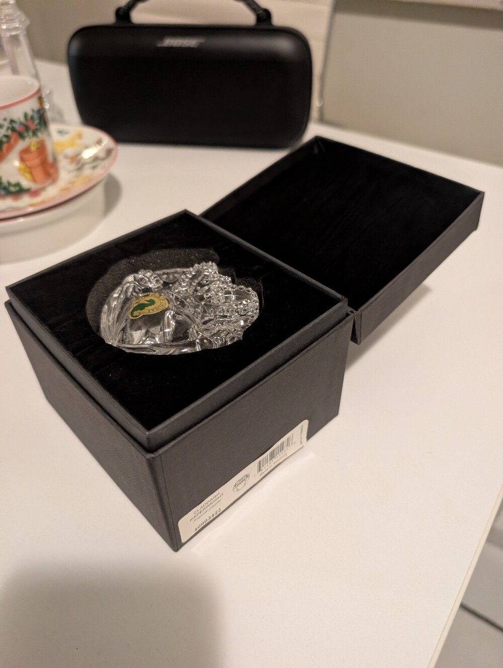 Waterford Crystal Claddagh Crystal Paperweight Brand New In Box - Picture 2 of 10